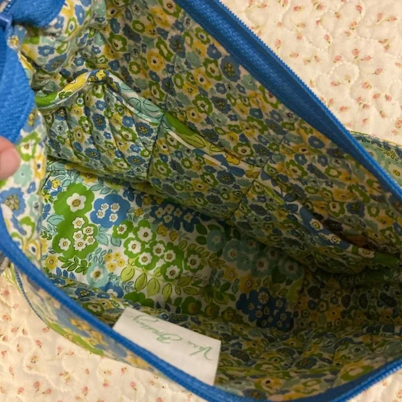 Floral Vera Bradley Crossbody Purse - Picture 8 of 10